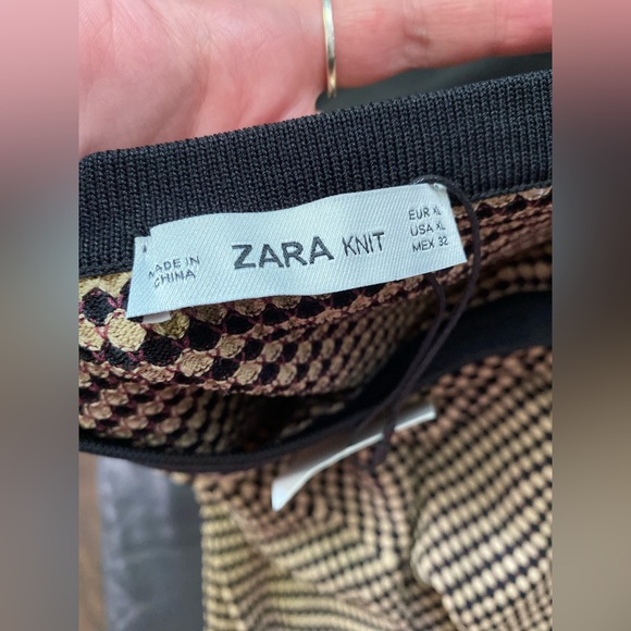 Zara Knitwear Sweater - Picture 7 of 12